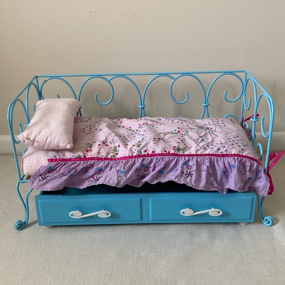 Other - AMERICAN GIRL | Curlicue Daybed - Blue Metal Doll Bed